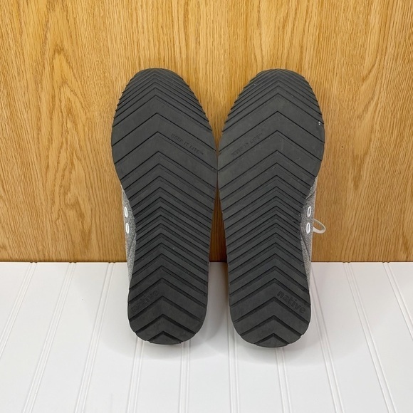 Native Cornell Sneakers - Picture 9 of 9